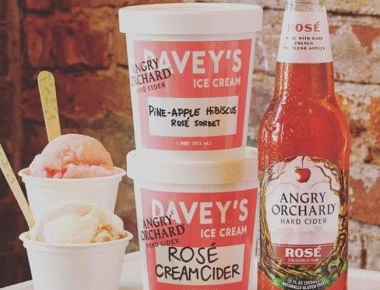 Το εθνικό μας τυρί, η φέτα έγινε παγωτό!